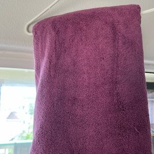 Calvin Klein bath towels 30 in. x 58 in. Brand new